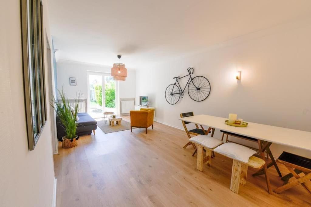 Charmant Logement Plein Pied Au Coeur Du Village Castelculier Zewnętrze zdjęcie