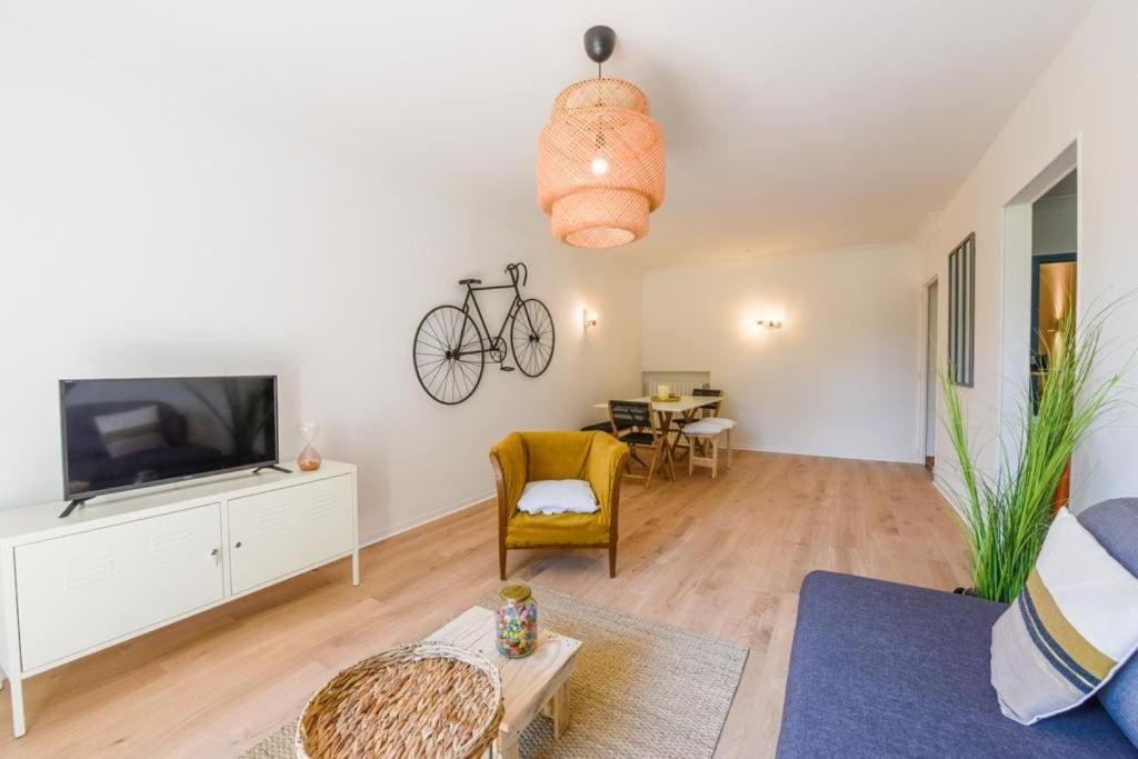 Charmant Logement Plein Pied Au Coeur Du Village Castelculier Zewnętrze zdjęcie